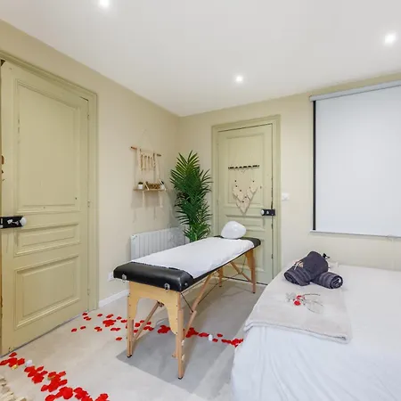 Escale A Bali Jacuzzi - Cinema - Self Check-in * Le Petit-Quevilly
